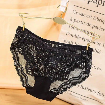 Elegant Lace Trim Low Waist Panties